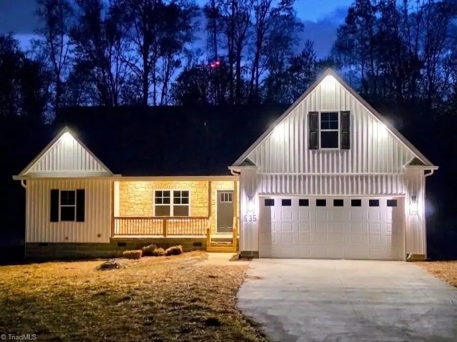 536 Virginia Drive, Yadkinville, NC 27005 - #2