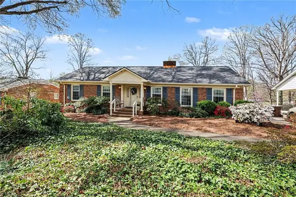 1003 Mcdowell Drive, Greensboro, NC 27408