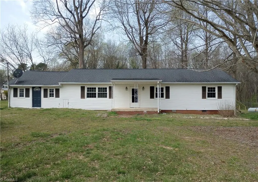 4077 Ramseur Julian Road, Liberty, NC 27298 - #1