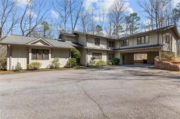 3822 Ryan Way, Winston-Salem, NC 27106