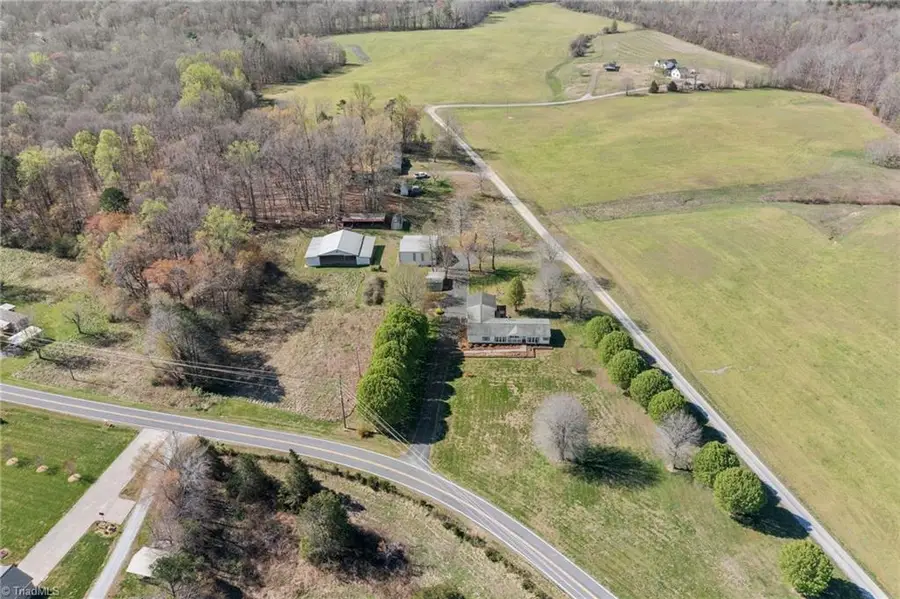 3436 Rome Anthony Road, Yadkinville, NC 27055 - #3