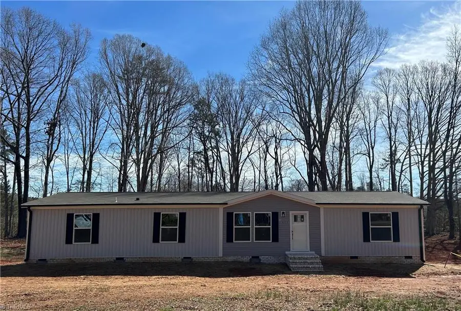 6008 Apple Wyrick Road, Gibsonville, NC 27249 - #2