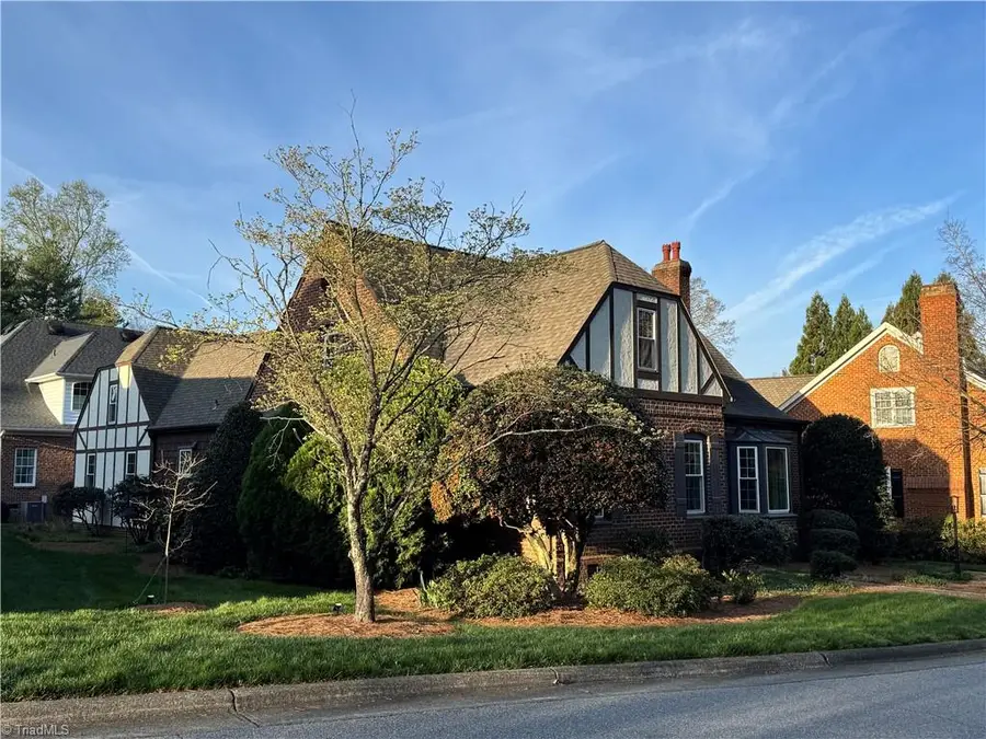 104 Westhaven Circle, Winston Salem, NC 27104 - #2