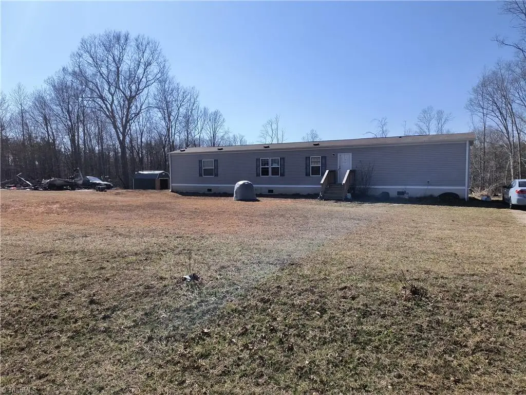 3673 Nc Highway 66 N, Westfield, NC 27053 - #1
