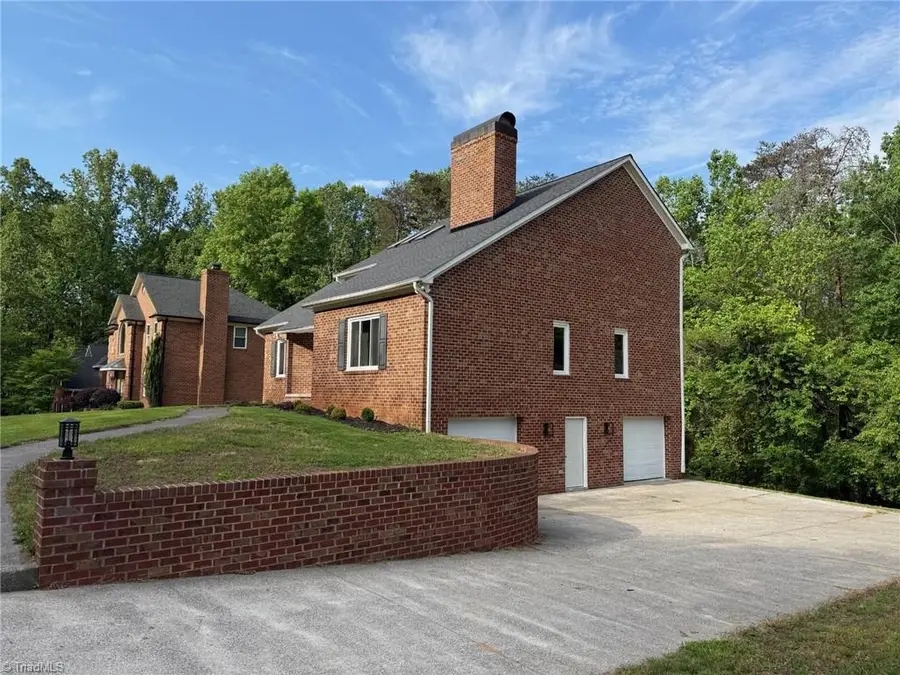 2528 Treetop Lane, Winston Salem, NC 27101 - #3