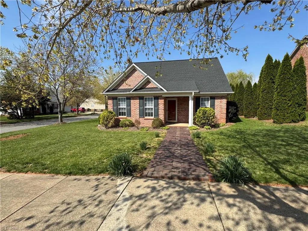 5804 Brakenwood Lane, Pfafftown, NC 27040 - #1