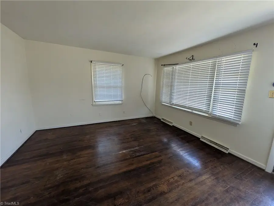 4004 Wooddale Lane, Greensboro, NC 27405 - #3