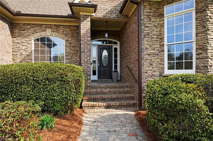 2001 Anchoridge Avenue, High Point, NC 27265 - #2