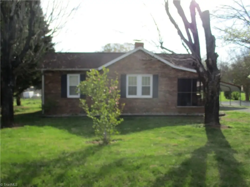 4236 Robertson Drive, Winston Salem, NC 27101 - #1