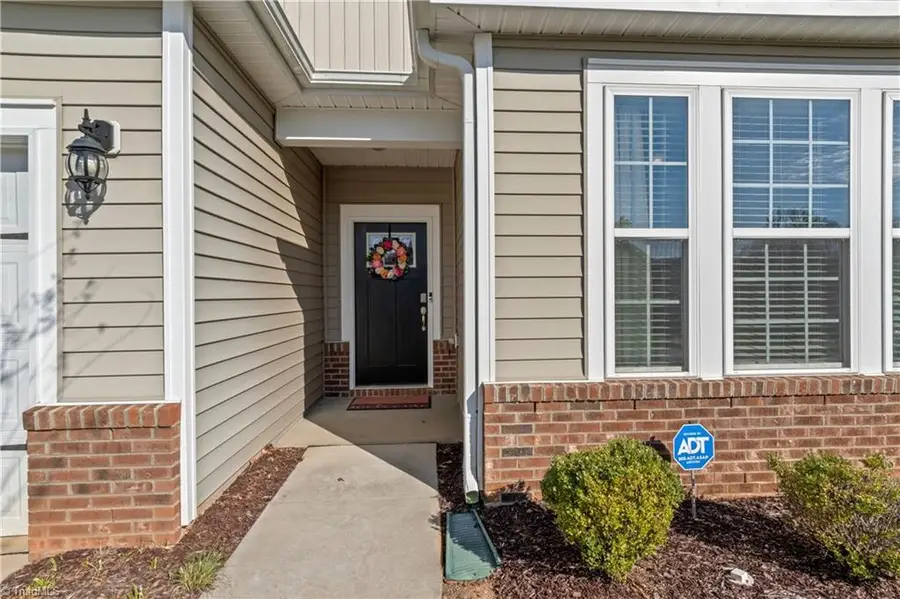 5237 Garnet Hill Drive, Clemmons, NC 27012 - #2