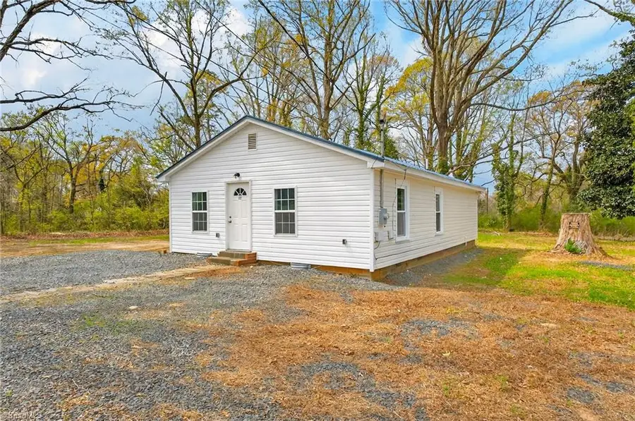 525 Booker T Washington Avenue, Asheboro, NC 27203 - #2