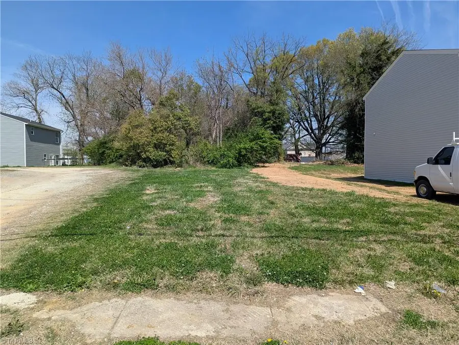 505 E Grimes Avenue, High Point, NC 27260 - #2