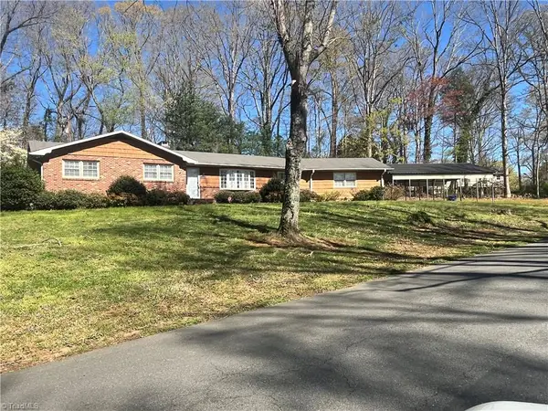 1153 Twin Oak Drive, Winston-Salem, NC 27105