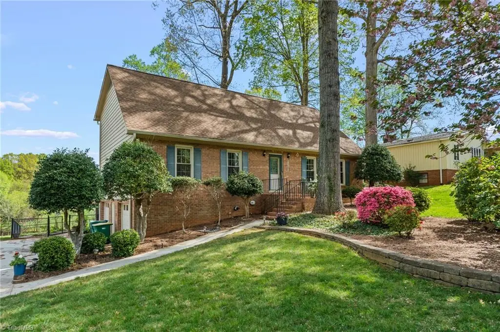 7000 Bridgewood Road, Clemmons, NC 27012 - #1