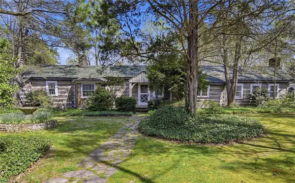 4285 Shattalon Drive, Winston-Salem, NC 27106