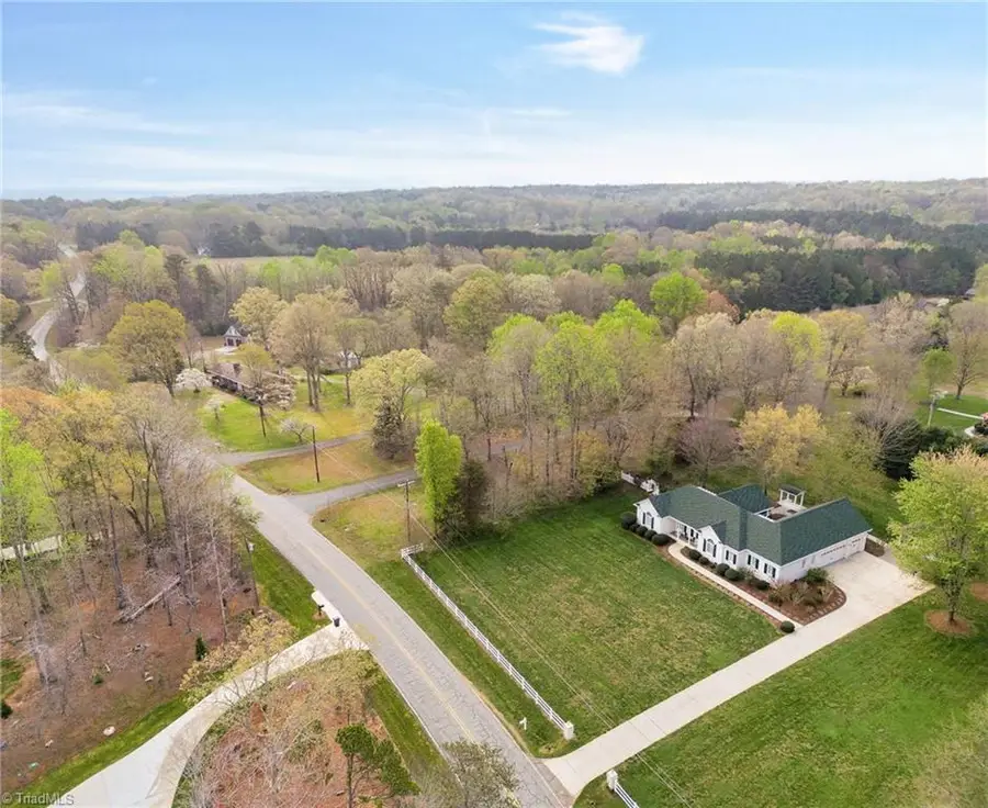 6398 Skylark Road, Pfafftown, NC 27040 - #2