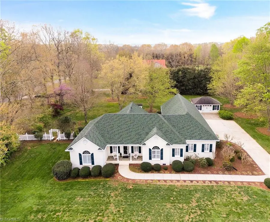 6398 Skylark Road, Pfafftown, NC 27040 - #3