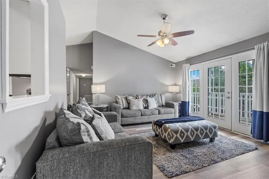 7117 W Friendly Avenue #H, Greensboro, NC 27410 - #3