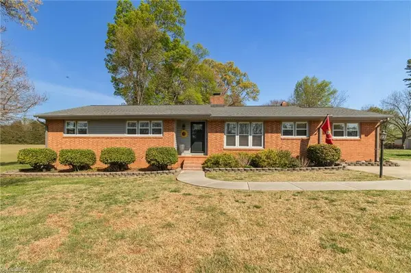 603 Shamrock Road, High Point, NC 27265