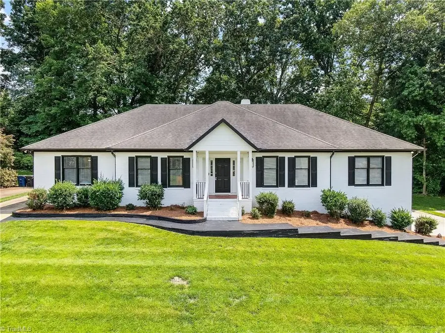 245 Heathcliff Place, Winston Salem, NC 27104 - #2