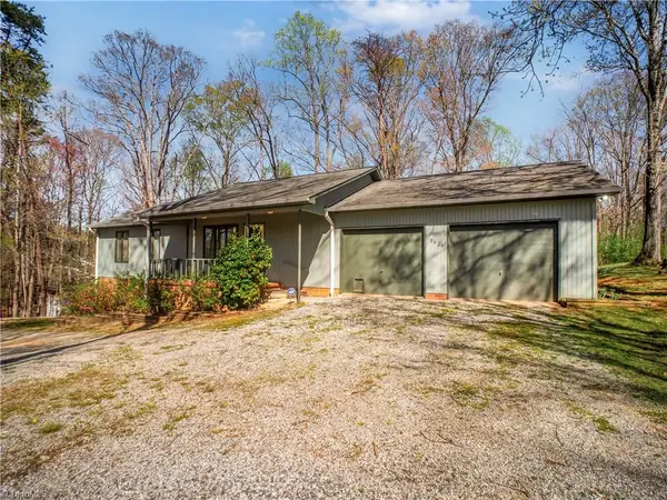 8626 Bull Road, Colfax, NC 27235