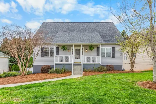 4542 Bottoms Rock Lane, Pfafftown, NC 27040