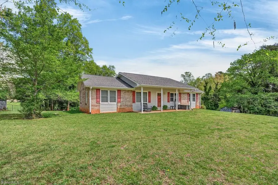 1319 S Old Us Highway 52, Pilot Mountain, NC 27041 - #3