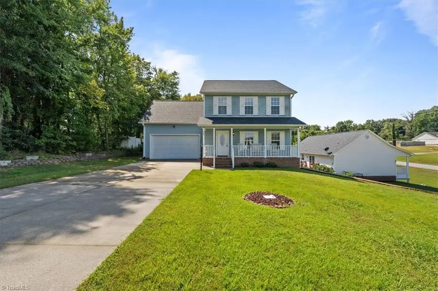 168 Forest Park Drive, Thomasville, NC 27360 - #2