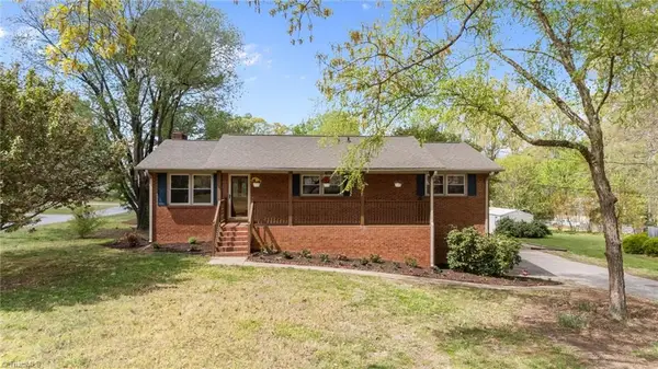 207 Chestnut Lane, Winston-Salem, NC 27107