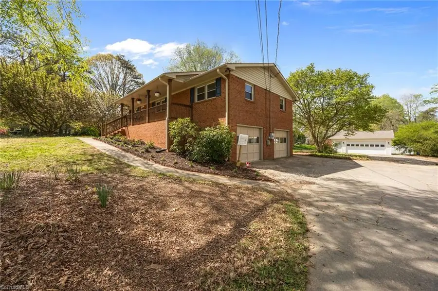 207 Chestnut Lane, Midway, NC 27107 - #3