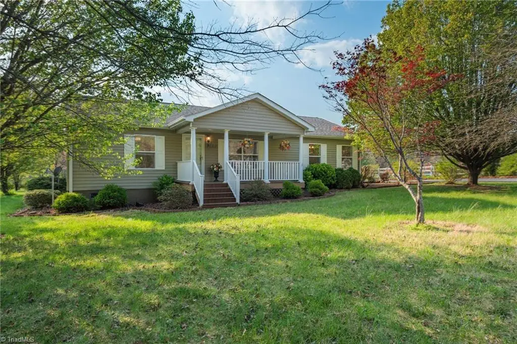 5150 Paramount Road, Pfafftown, NC 27040 - #1