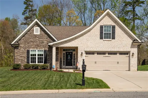 411 Freemont Drive, Thomasville, NC 27360