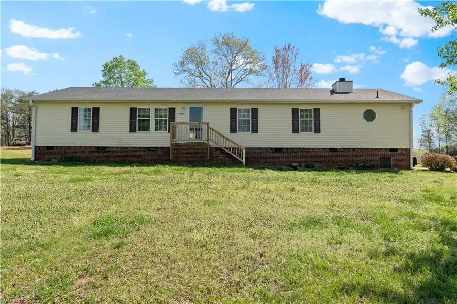 5805 Marshallgate Drive, Salem Chapel, NC 27105 - #3
