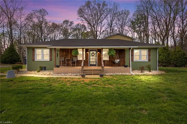 207 Hersey Collins Road, Mount Airy, NC 27030