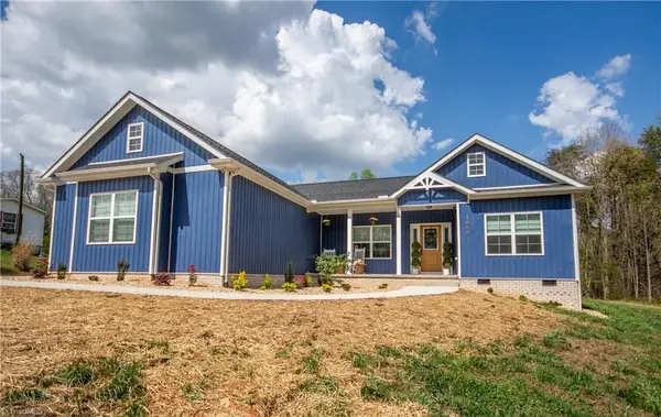 1686 Friendship Road, Statesville, NC 28625