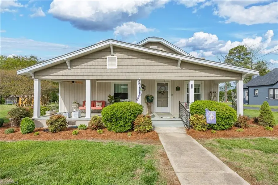 271 N Main Street, Denton, NC 27239 - #3