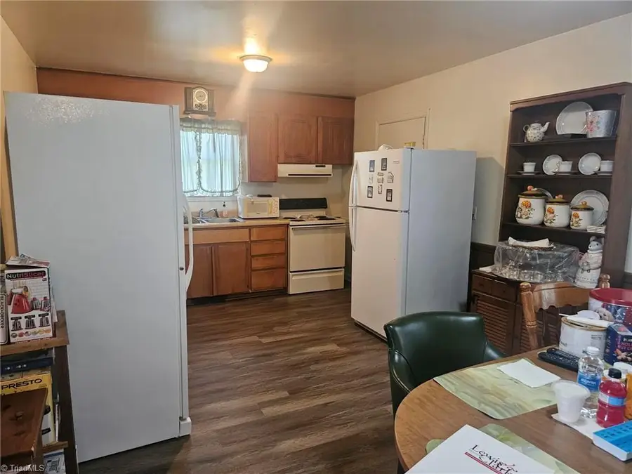 711 Abington Drive, Greensboro, NC 27401 - #2