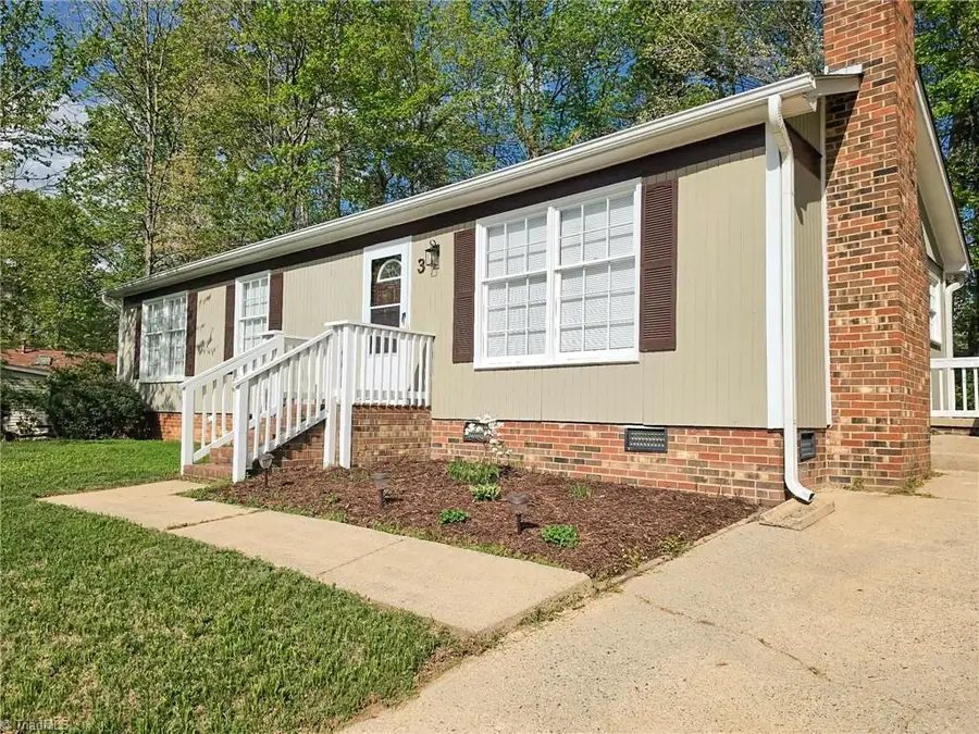 3 Woodlake Court, Greensboro, NC 27406 - #2