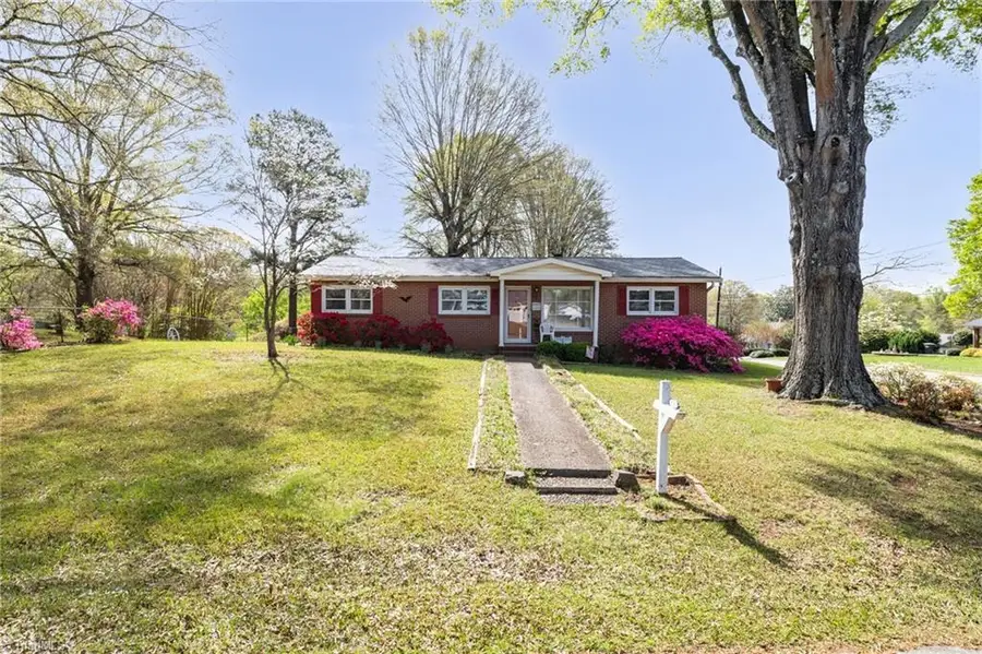 1242 Norman Drive, Eden, NC 27288 - #2