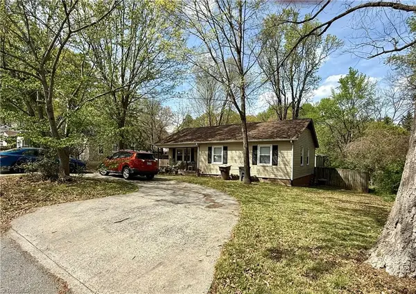 1718 Oak Street, Greensboro, NC 27403