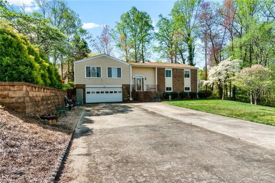 223 Vandyke Street, Kernersville, NC 27284 - #3