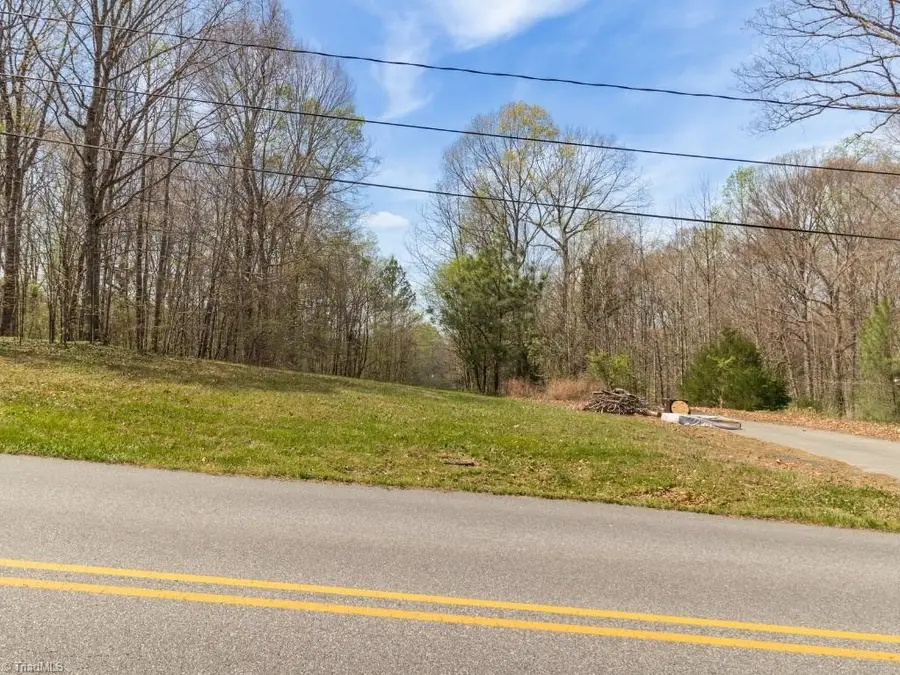 2732 Lockwood Drive, Winston Salem, NC 27103 - #3