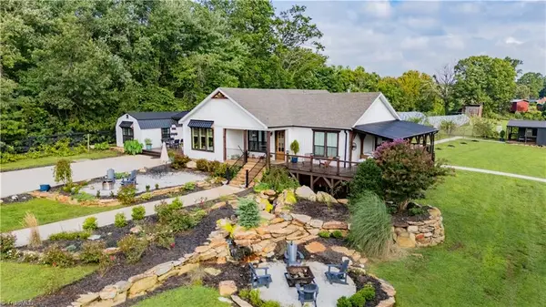 1009 Ray Loop Road, Westfield, NC 27053