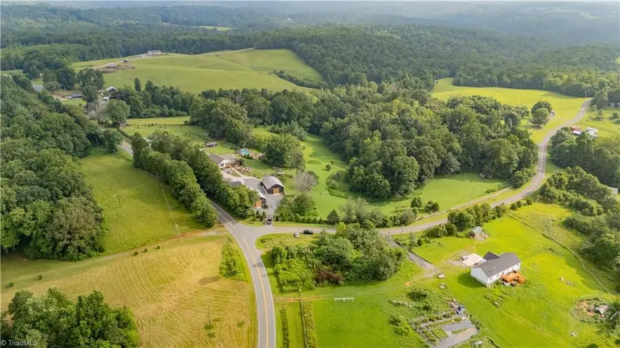 1009 Ray Loop Road, Westfield, NC 27053 - #3