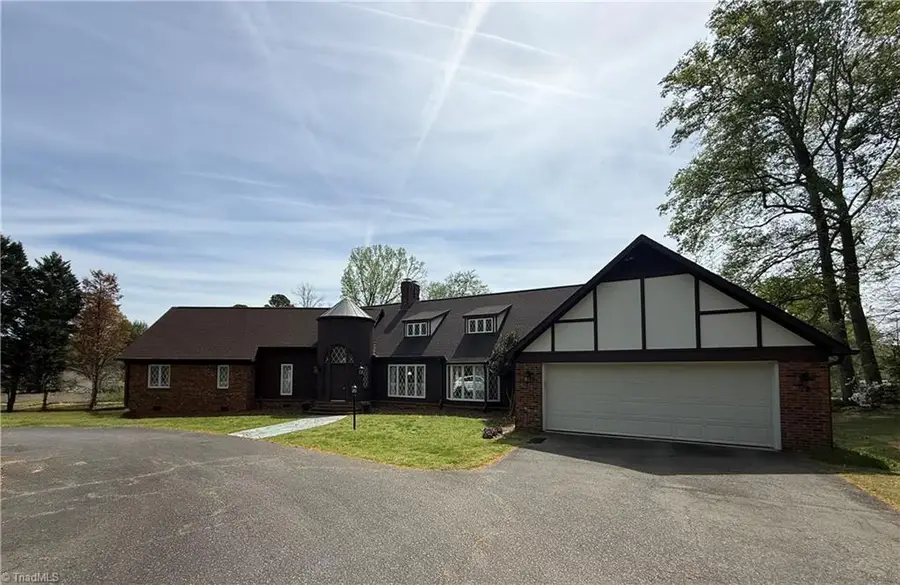 315 Dorado Drive, High Point, NC 27265 - #2