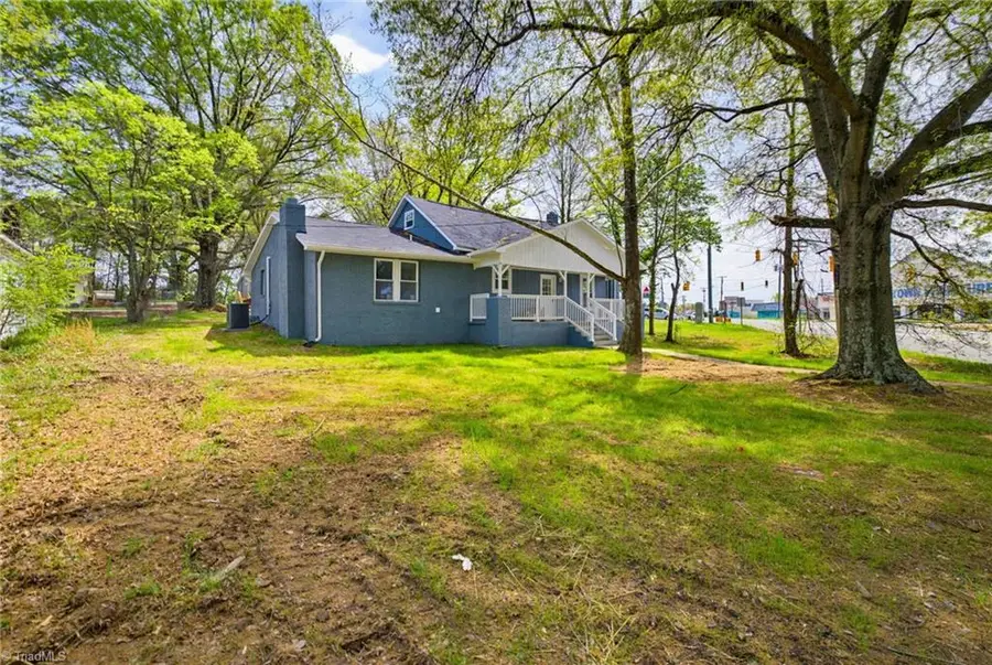 804 Ridge Street, Madison, NC 27025 - #2