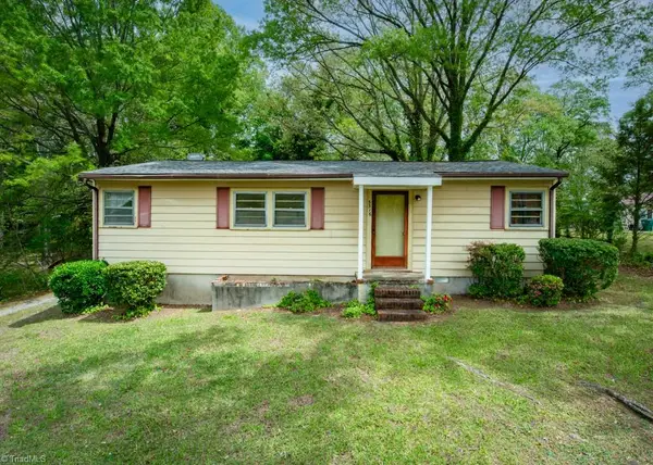 3316 Pine Valley Road, High Point, NC 27265