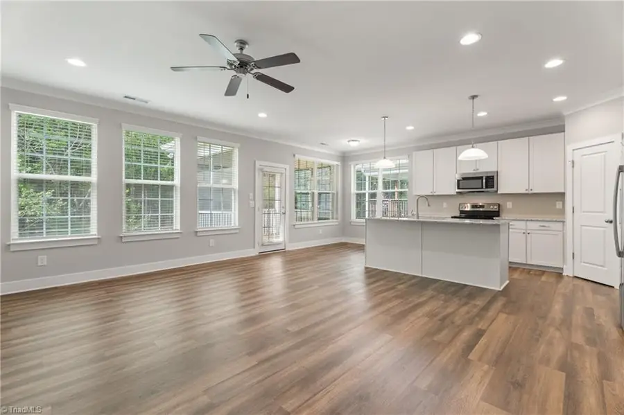 410 Salem Grace Street, Kernersville, NC 27284 - #2