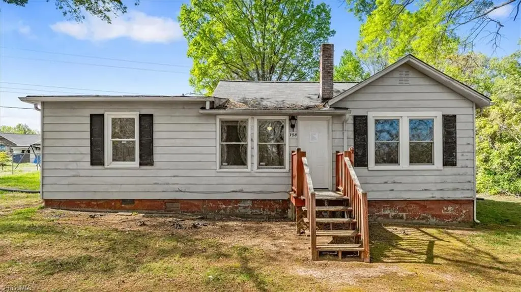 758 Harrison Crossroad Loop, Reidsville, NC 27320 - #1