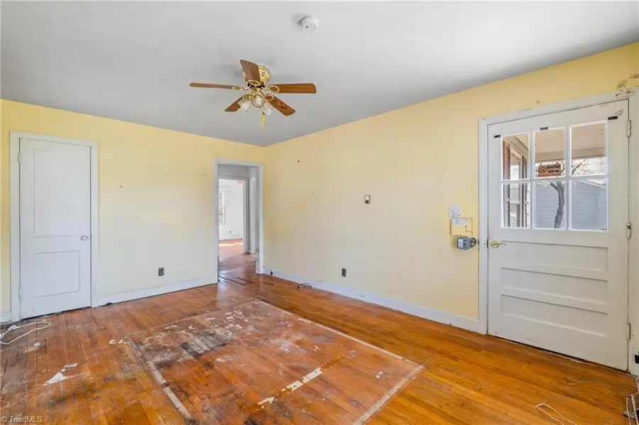 900 W Monroe Street, Mayodan, NC 27027 - #3